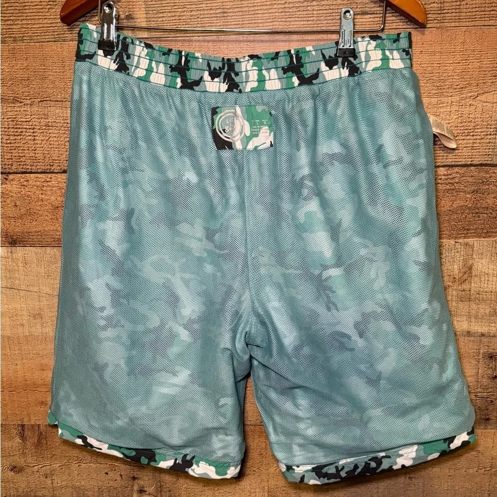 🌻 Life Is Good Green Camo Board Shorts Swim Trunks Men's size Large Swim Vacay - Picture 9 of 9